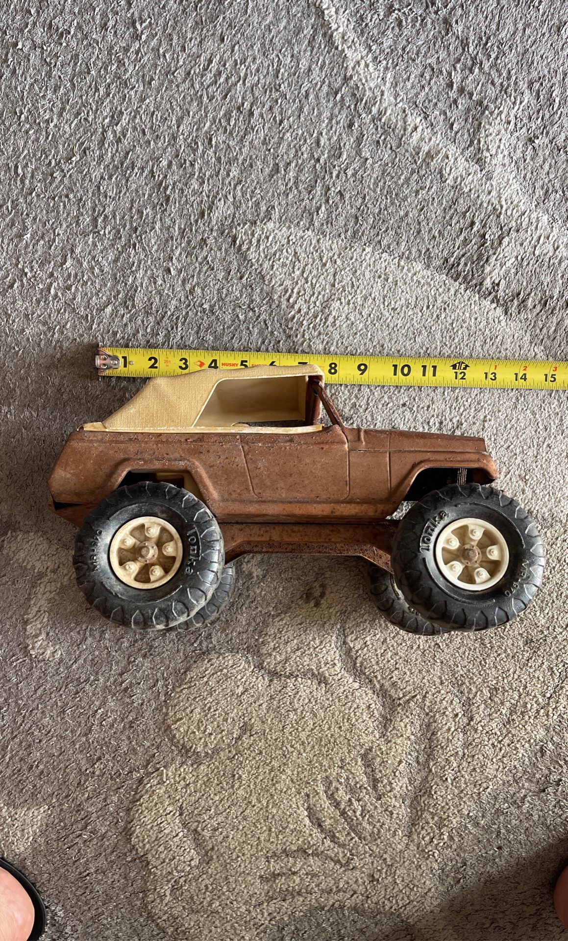 Vintage Tonka MR-970 Jeepster Toy 