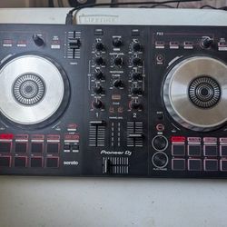 Pioneer DJ Controller Hardly Used 