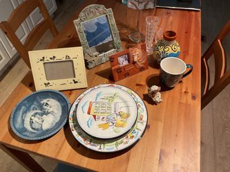 Plates, frames, vases