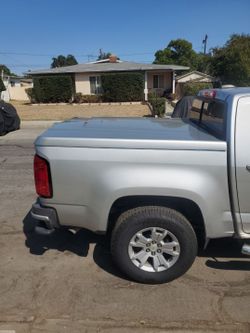 ARE Fiberglass Tonneau Cover For Chey Colorado or Gmc Canyon