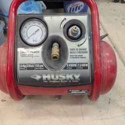 Husky 3 Gallon Air Compressor 