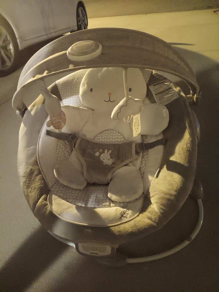 Ingenuity InLighten Twinkle Tails Bouncer