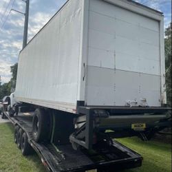 Truck. Ford F650 Super duty with Lift gate. Diesel