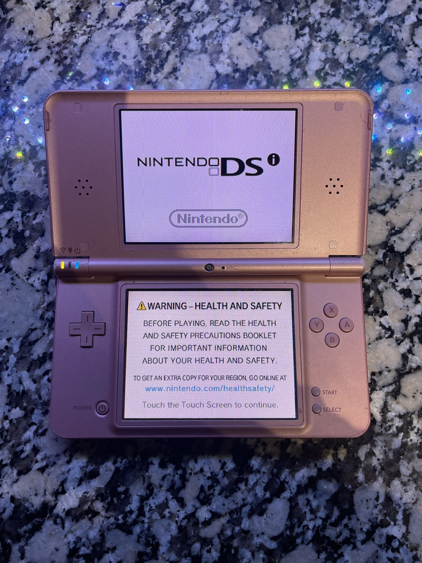 Nintendo DSi XL Pink