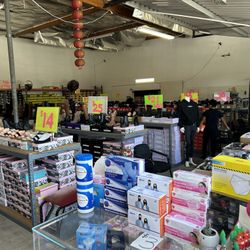 Big Sale Today In Happy Shoes Store 