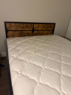 Queen bed and Matress