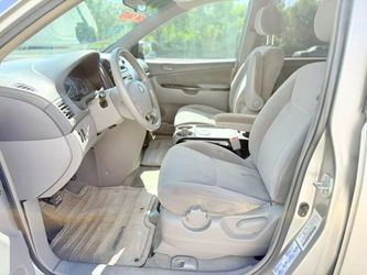 2004 Toyota Sienna