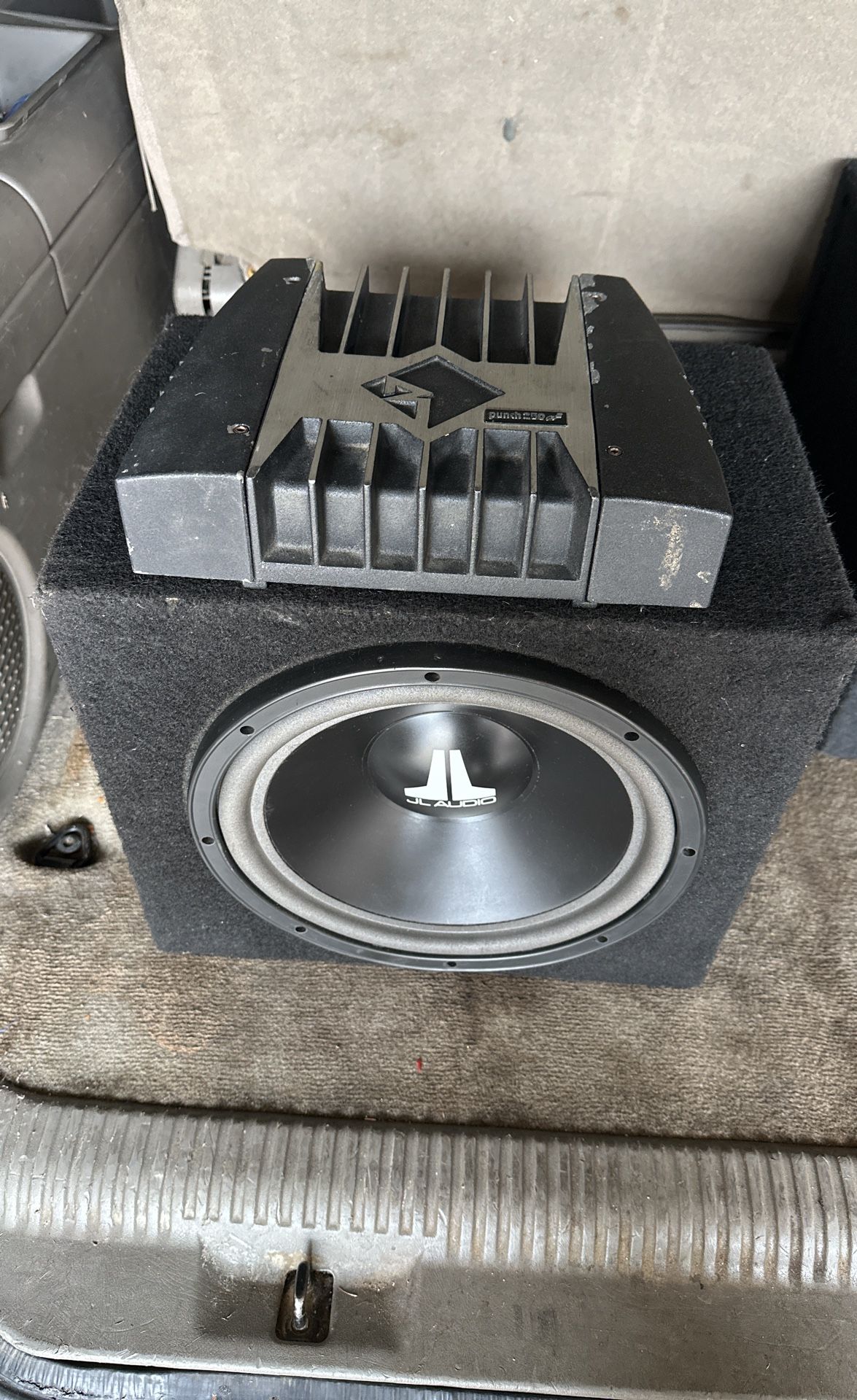 12” Jl Audio W Rockford Fosgate Amp