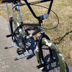 20" JET BMX BLOCK BMX BIKE