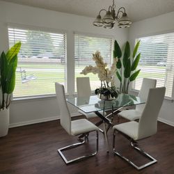 Dining Set Table, Chairs, Center Piece And 2 Planters 