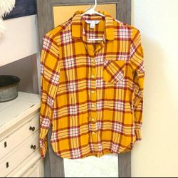 Old Navy "The Classic Shirt" Soft Flannel ▪︎ Yellow/Red ▪︎ Size: XS