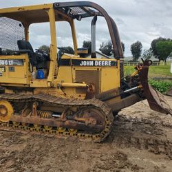 Dozer  Jhon Deere 450g 