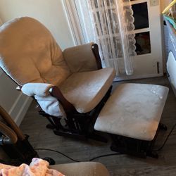 Rocking Chair 