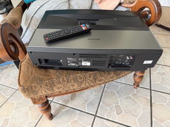 Hisense  black
