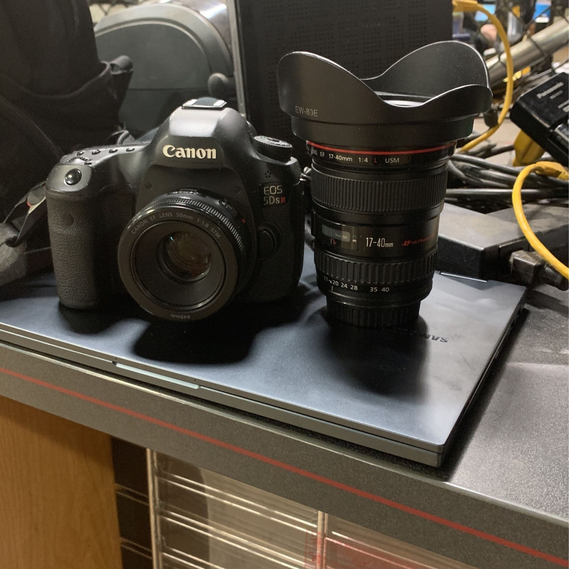 Canon 5DSR 17-40mm