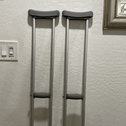 Large crutches