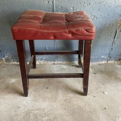 Sitting Bench In Hall Way 