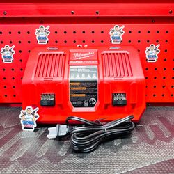 Milwaukee M18 18-Volt Lithium-Ion Dual Bay Rapid Battery Charger