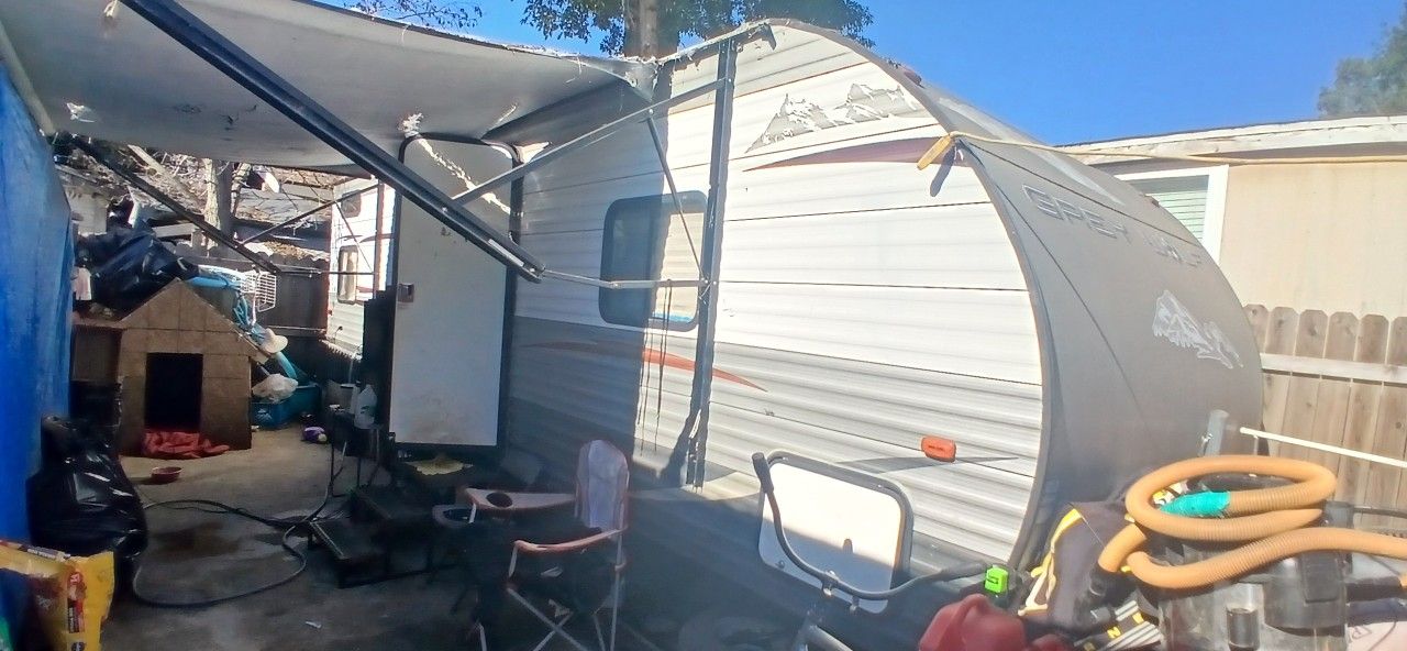 Grey Wolf 2014 28ft Rv 