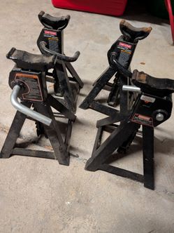 Four Craftsman 2 and 1/4 ton Jack stands
