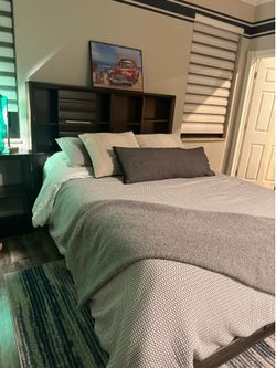 Bedroom set - Queen bed +dresser - MUST SELL