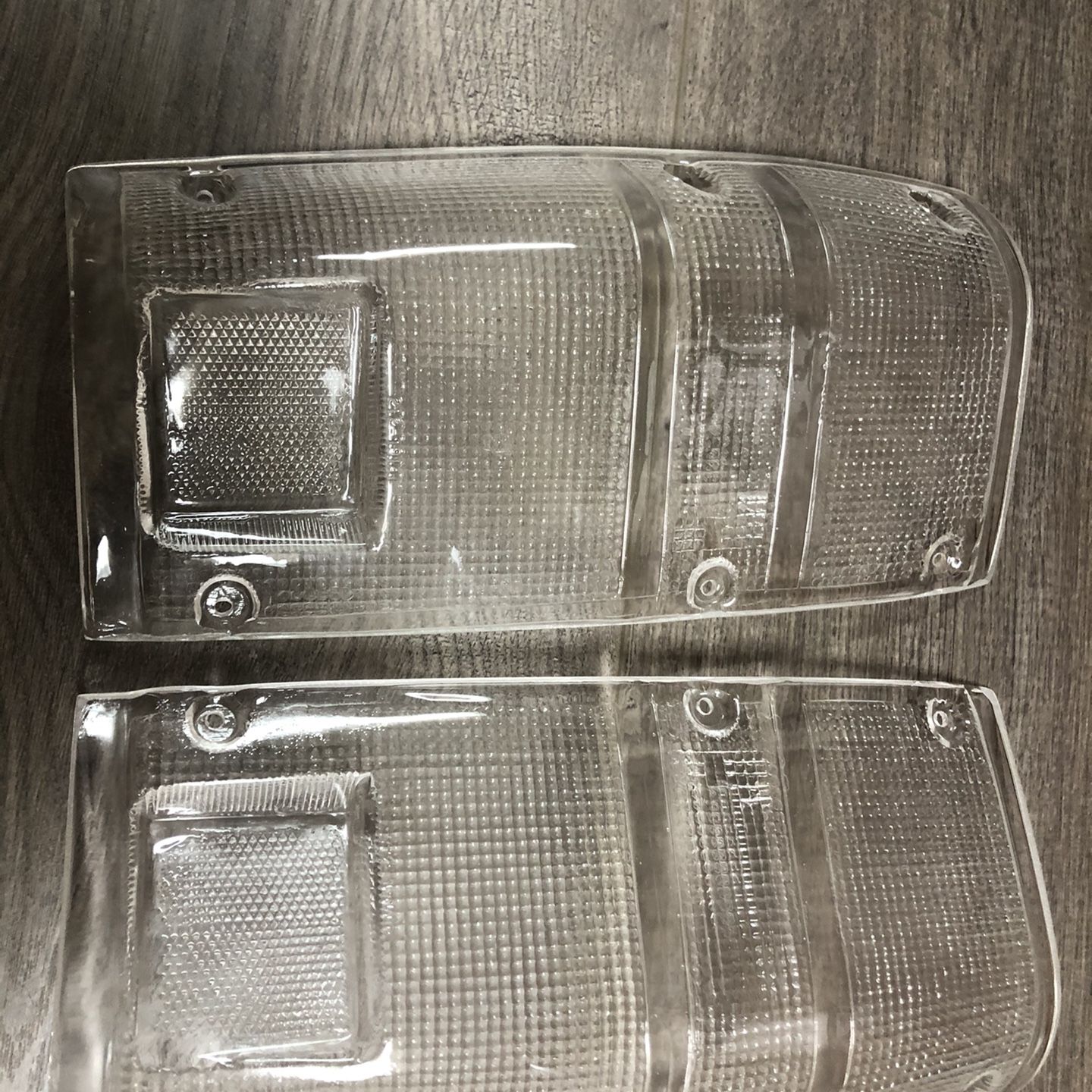 84-88 Toyota Pickup Tail Lenses