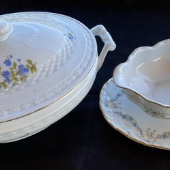 Various Vintage Porcelain Pieces (5-piece Lot)