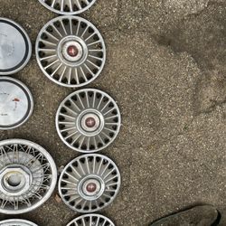 Ford Mustang while your smoke style wheel covers