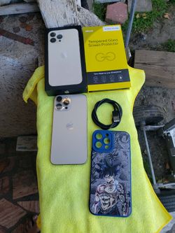 $400! Firm Gold Edition 256GB Iphone 13 pro max 85% battery. $400! Firm. Paid off $1000! Is unlocked & no icloud. $400! Firm. Or trade are welcome
