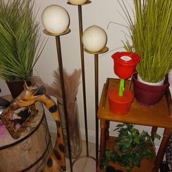 5FT GORGEOUS GOLD METAL CANDLE STAND 3 NEW CANDLES PAID 55 JUST CANDLES SELL 18 SET FIRM