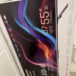 Hisense Premium Quantum ULED 4K TV