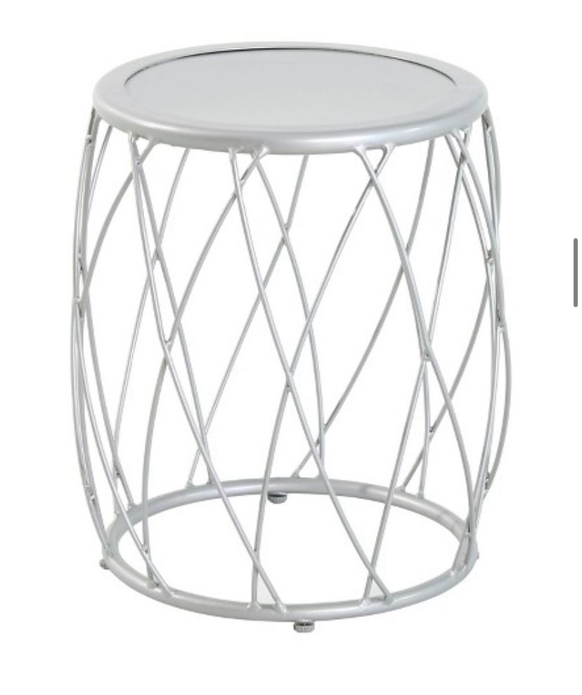 Metal Accent Table / Stool – Indoor or Outdoor 💰 $15 – Fashion Valley (92108)