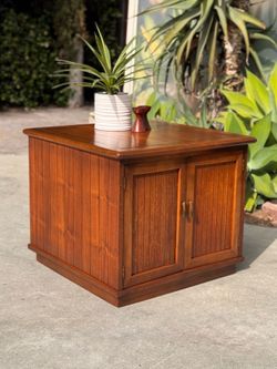Mid Century Modern Vintage Slatted Cabinet Side Accent Coffee Table
