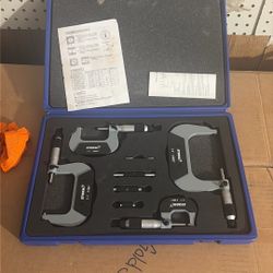 Storm Outside Conventional Micrometer Set 0-4” 4 piece set