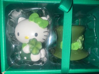 Hello Kitty Saint Patrick’s Day Salt And Pepper Shakers