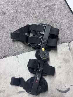 knee brace 