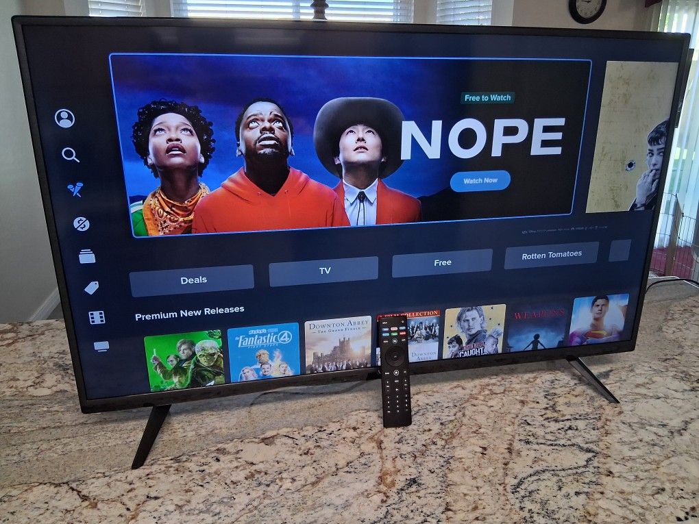 Smart TV 48-in With Remote Like New $90