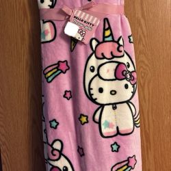Hello kitty blanket 