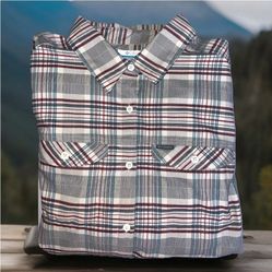 Ladies Xlarge Columbia shirt