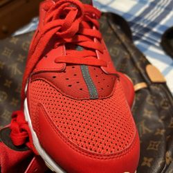Nike Air Huarache Men’s Size 12 Run Habanero Red Men’s Athletic Shoes