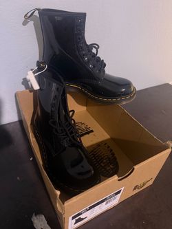 Dr. Martens 1460 W Black Patent Leather Boots