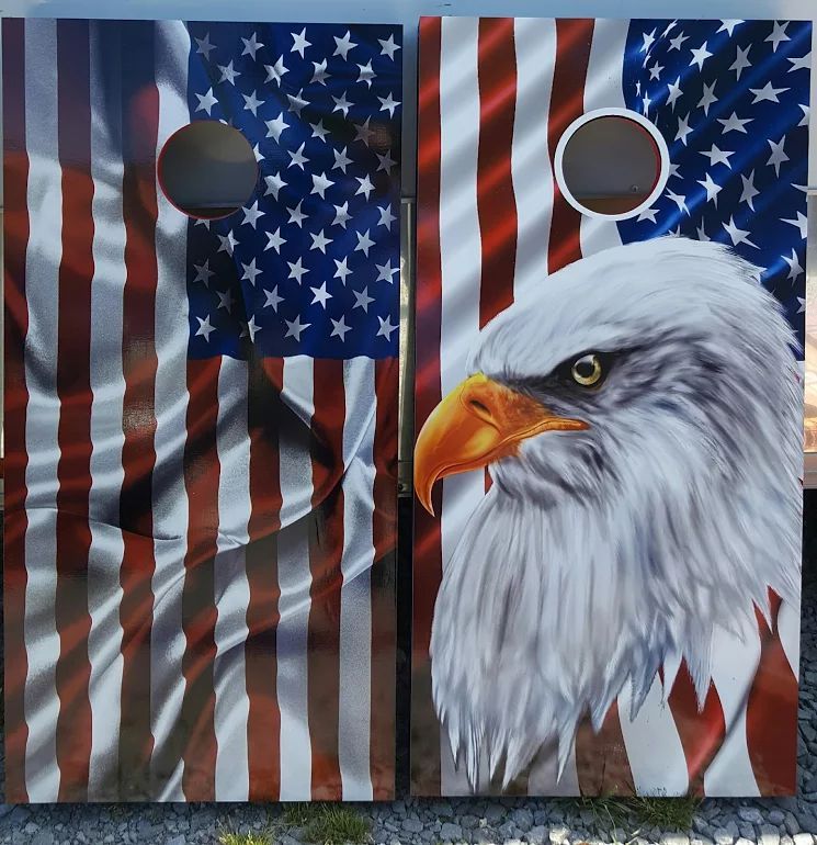 CUSTOM CORN HOLE BOARDS