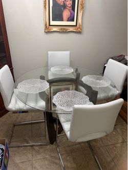 Dinette table with 4 high boy chairs