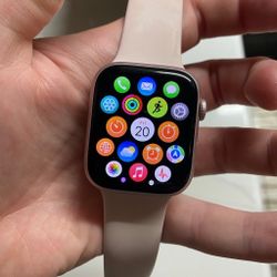 Apple    Watch    Series   9