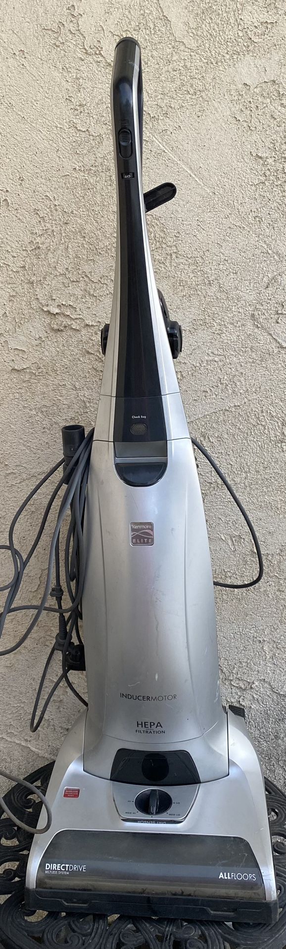 Kenmore Elite vacuum cleaner