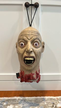 Realistic Severed Head Halloween Prop