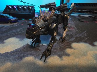 Transformers Revenge of the Fallen Deluxe Class Ravage figure