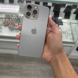 iPhone 15 Pro Max Unlocked 256gb