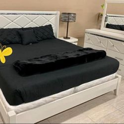 Champagne Panel Bed Queen Size 