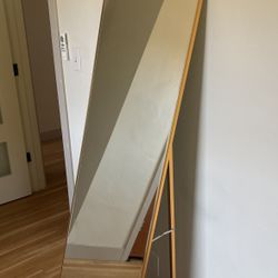 Accent Mirror